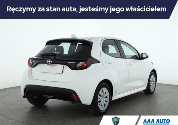 Toyota Yaris cena 84000 przebieg: 8883, rok produkcji 2022 z Bełchatów małe 191